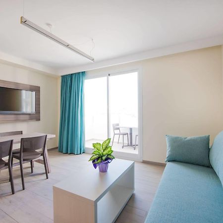 Apartamentos Los Angeles Sant Antoni de Portmany Dış mekan fotoğraf